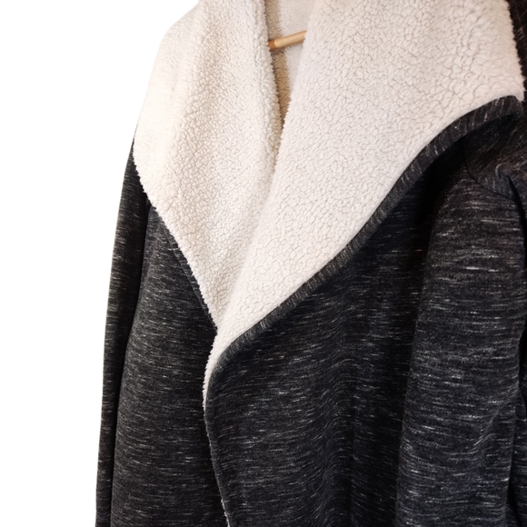 Gap shearling lined shall sweater - Picture 4 of 6